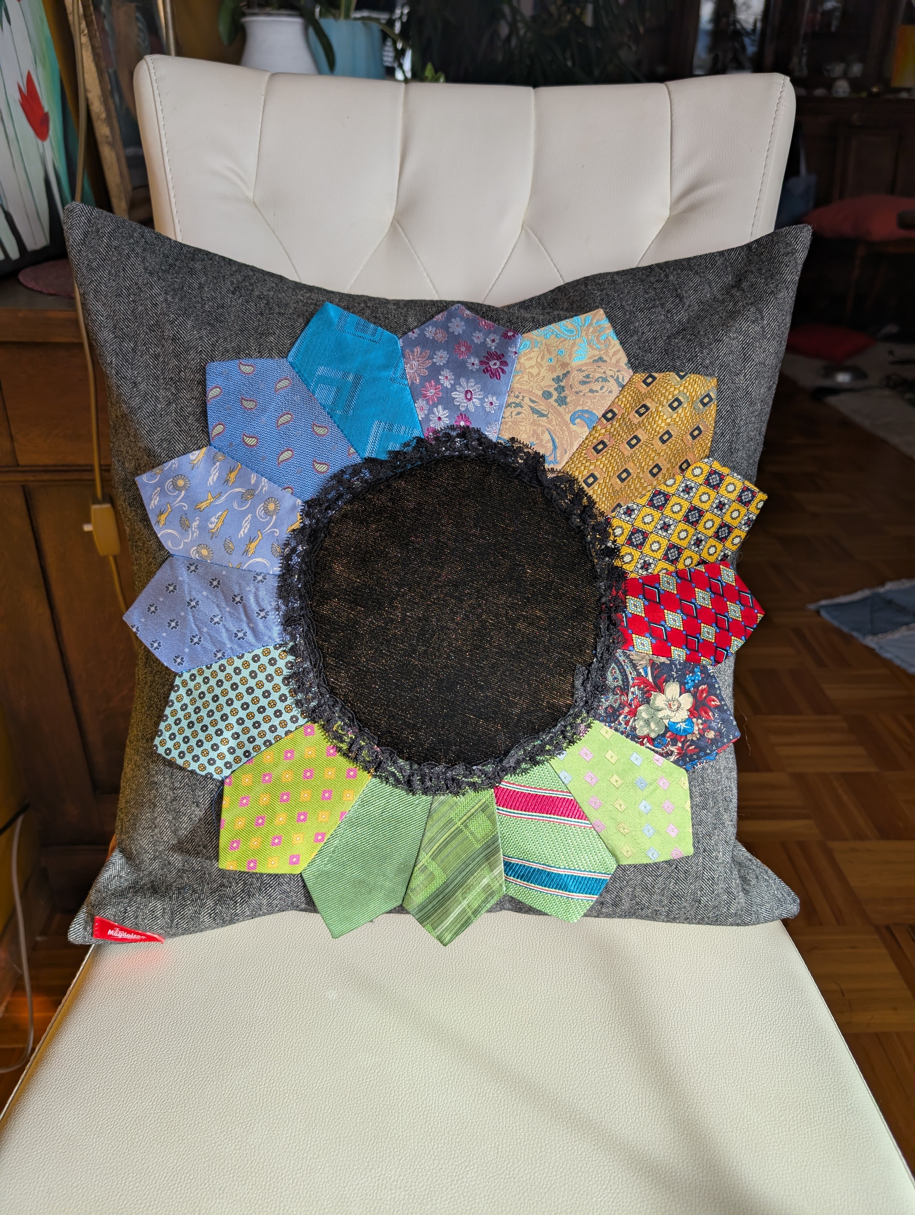 Kissen "Krawatten-Krawatten-Krawatten" N°2 - Miniaturbild 4